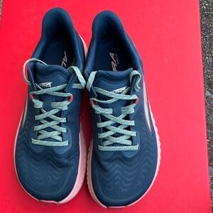 Altra Torin 7 womens road running shoes size 7.5